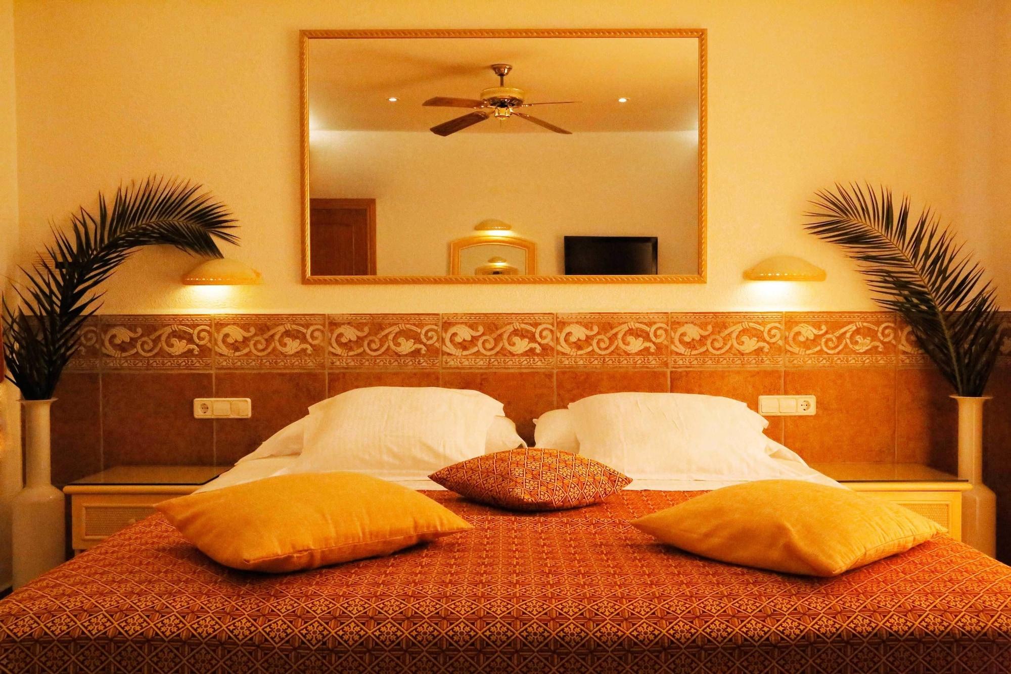 Hotel Vistabella روساس المظهر الخارجي الصورة